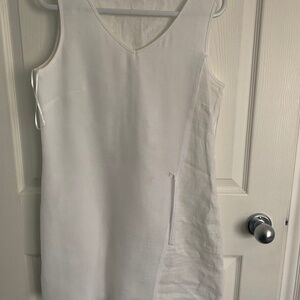 Eric Alexandre white top Size 38 which fits like US 6